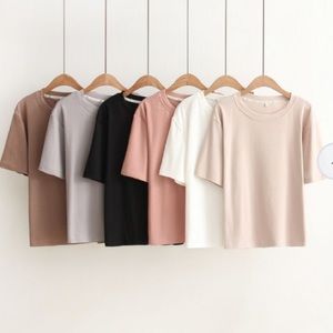 Short sleeve crew neck t-shirt